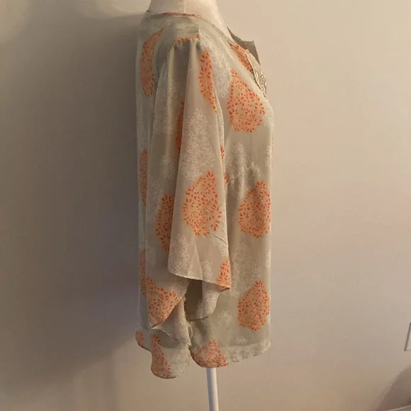 Belle by Kim Gravel Floral Blouse in Orange and Cream - Picture 5 of 10